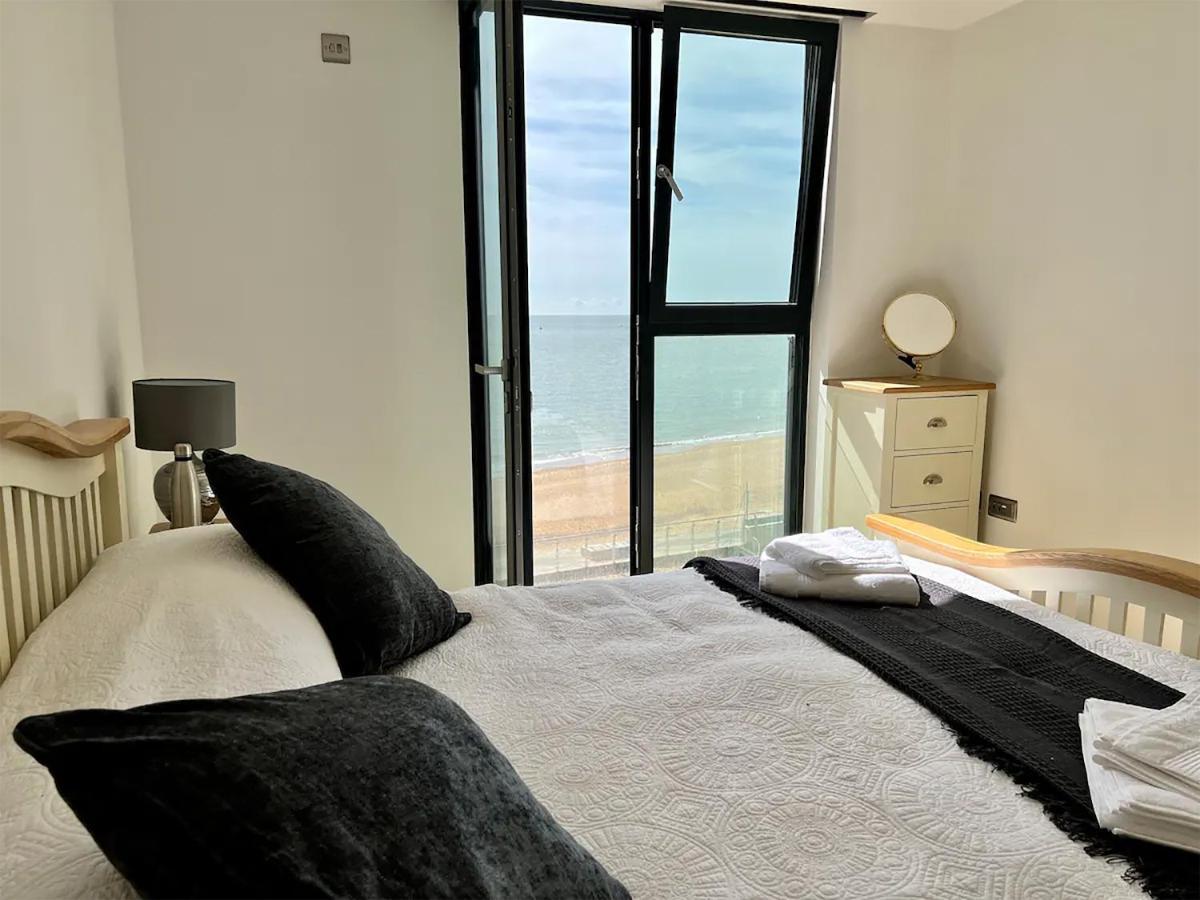 Sohot Stays Royal Sands Seaview Apt Free Parking Sleeps 4 رامْسْغيت المظهر الخارجي الصورة