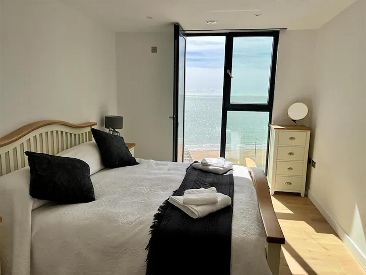 Sohot Stays Royal Sands Seaview Apt Free Parking Sleeps 4 رامْسْغيت المظهر الخارجي الصورة