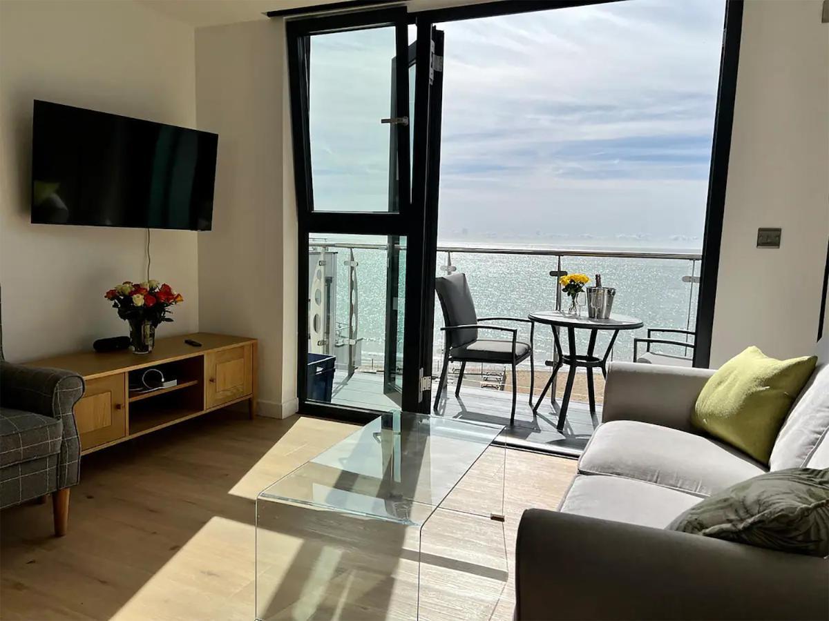 Sohot Stays Royal Sands Seaview Apt Free Parking Sleeps 4 رامْسْغيت المظهر الخارجي الصورة