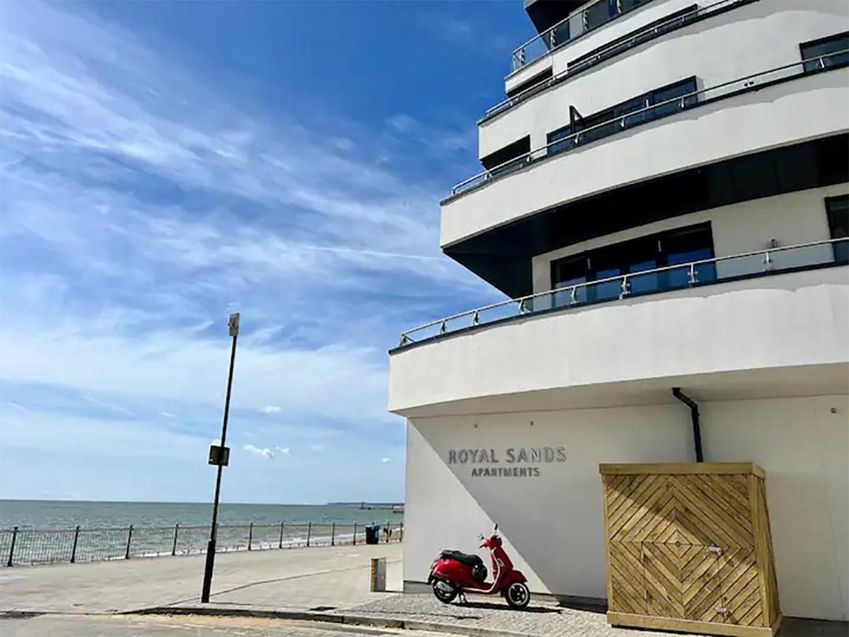 Sohot Stays Royal Sands Seaview Apt Free Parking Sleeps 4 رامْسْغيت المظهر الخارجي الصورة